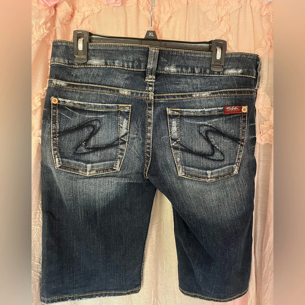 Vintage Silver Jeans 32 Karli Women’s Dark Blue Bermuda Shorts Y2K 2000’s - Picture 1 of 11